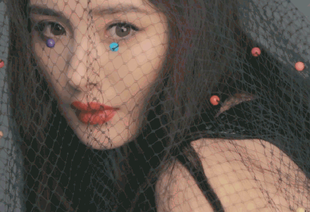 明星經(jīng)紀公司:楊冪王俊凱高圓圓胡歌紛紛登上五大雜志封面